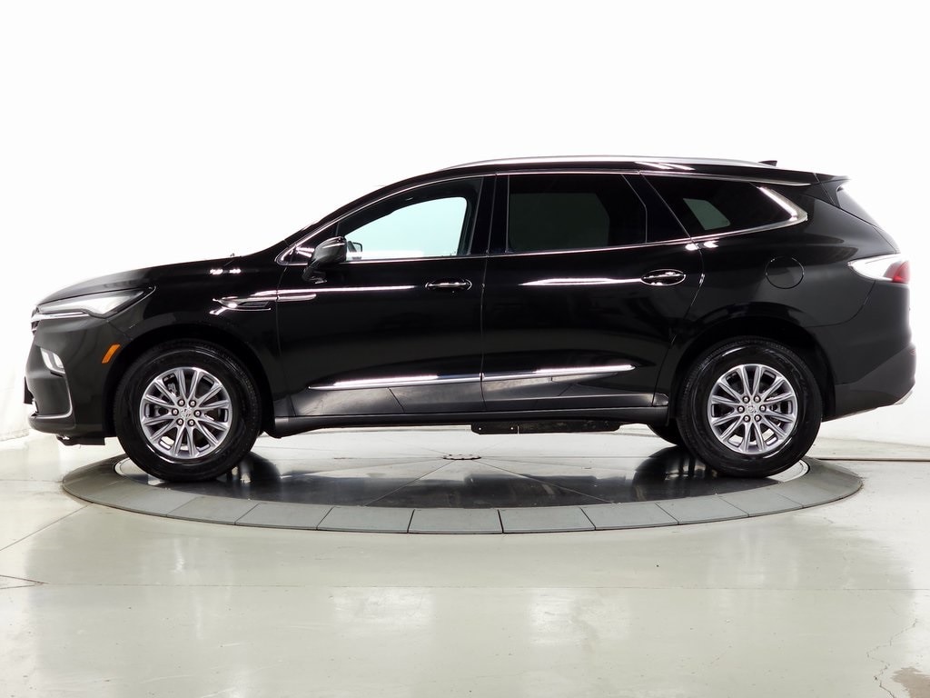 2024 Buick Enclave Essence 5