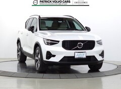 2026 Volvo XC40 B5 Plus AWD SUV for Sale in Schaumburg, IL at Patrick Volvo Cars