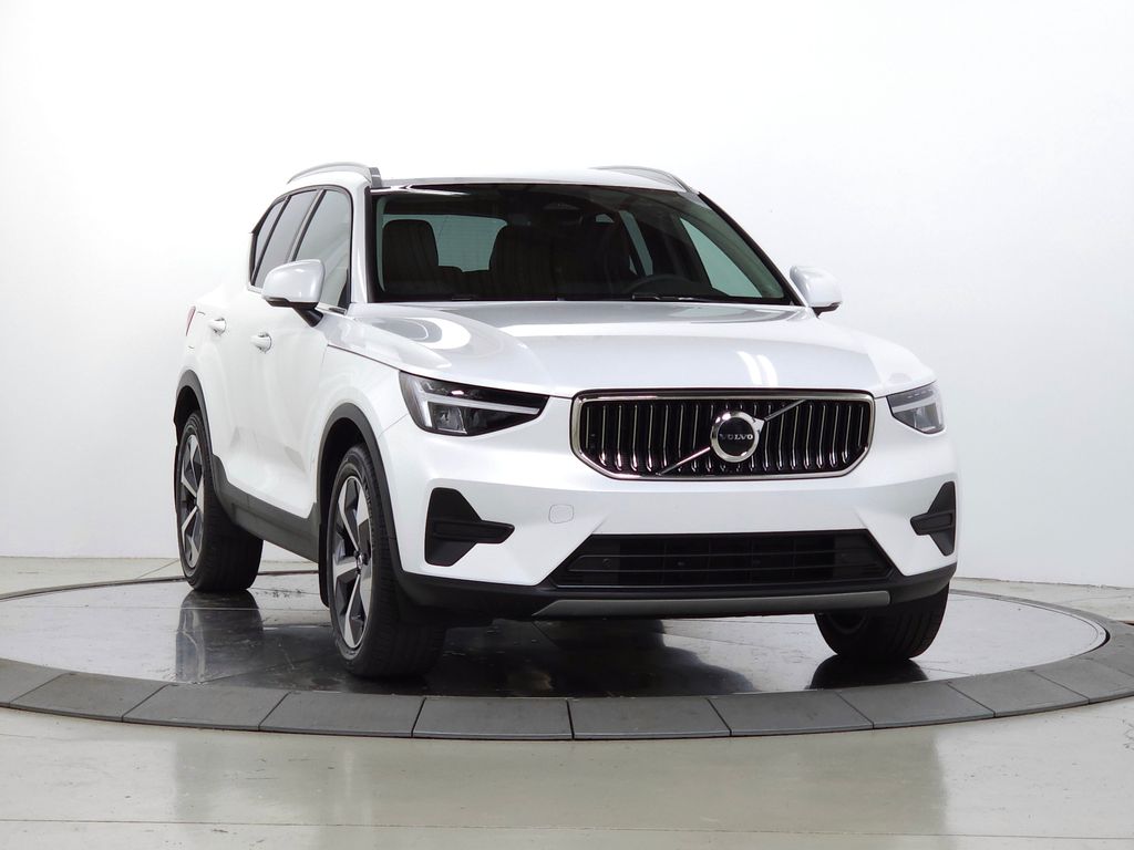 2024 Volvo XC40