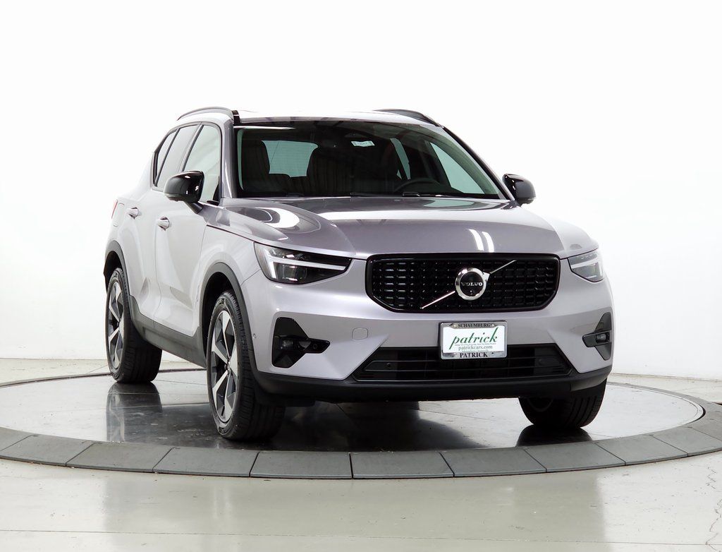 2026 Volvo XC40