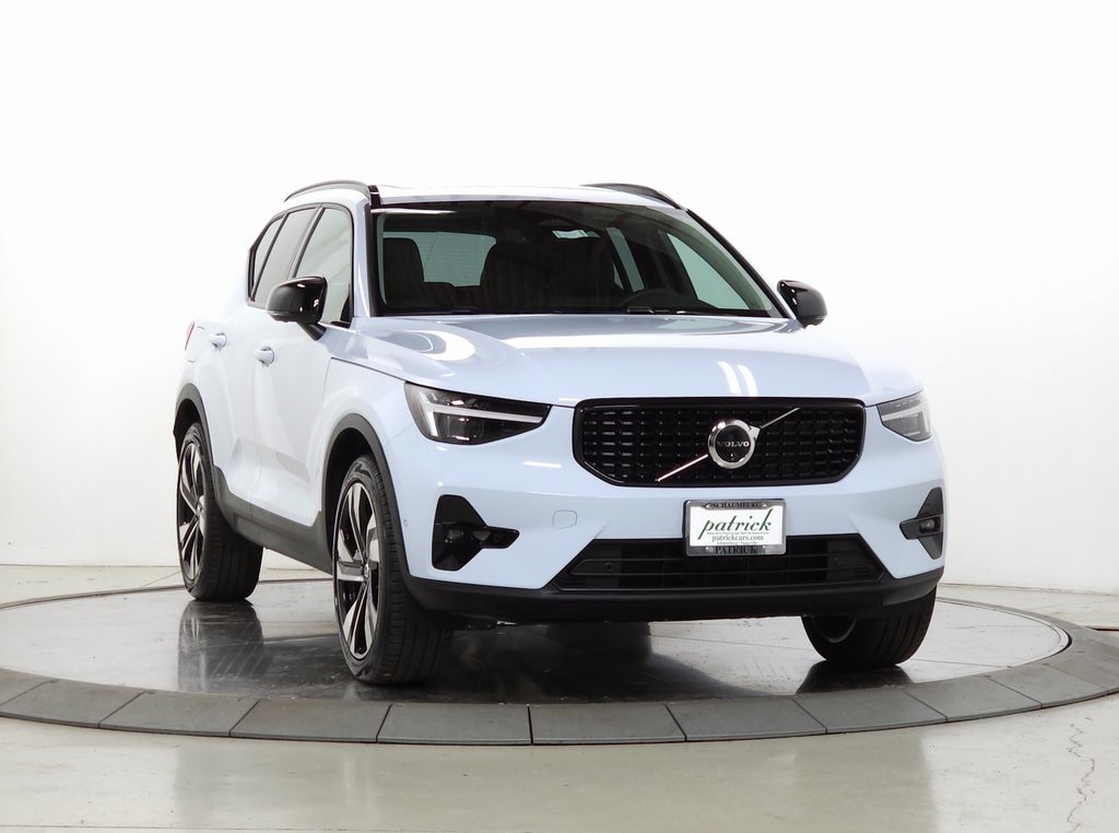 New 2026 Volvo XC40 B5 Ultra SUV