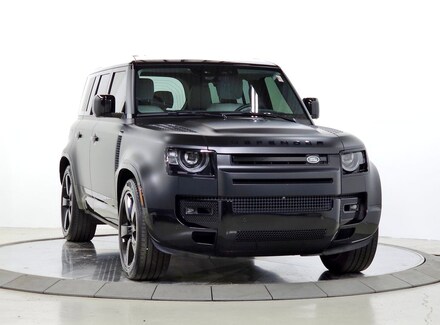 2025 Land Rover Defender 110 X-Dynamic SE SUV