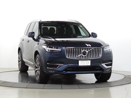 2025 Volvo XC90 B5 Core SUV