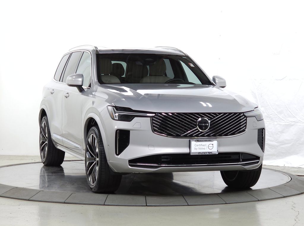 2025 Volvo XC90 B5 Plus Bright 4WD's photo