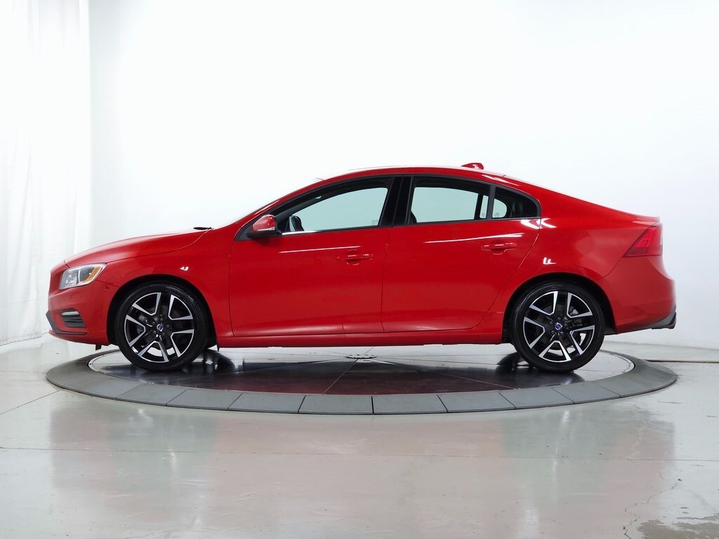 2017 Volvo S60 T5 FWD Dynamic 5