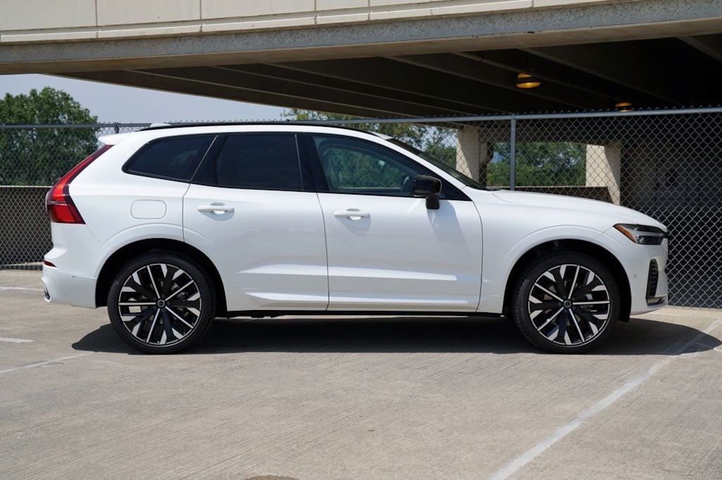 New 2026 Volvo XC60 B5 Ultra SUV