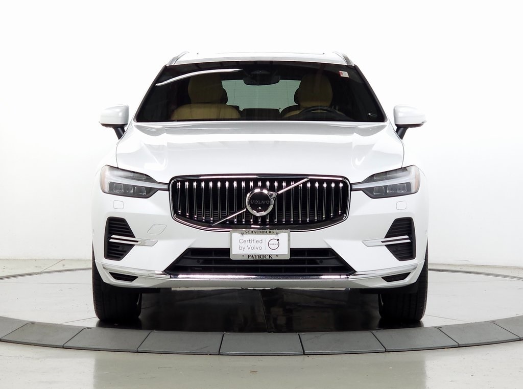 2022 Volvo XC60 Recharge Plug-In Hybrid eAWD Inscription 2