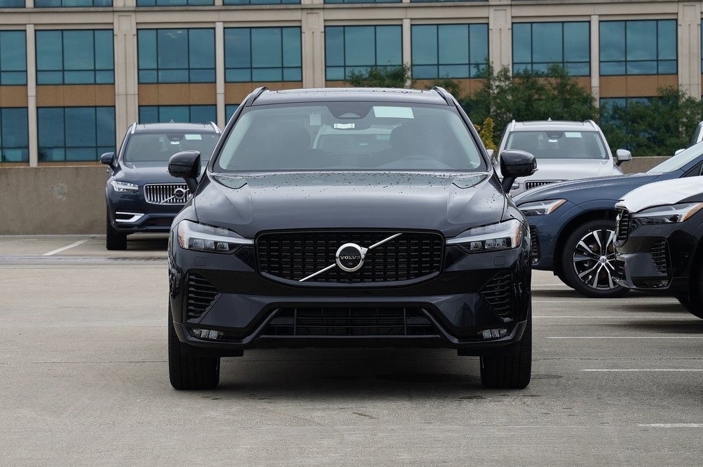 New 2025 Volvo XC60 B5 Plus SUV For Sale/Lease Schaumburg IL VIN YV4M12RC5S1028409