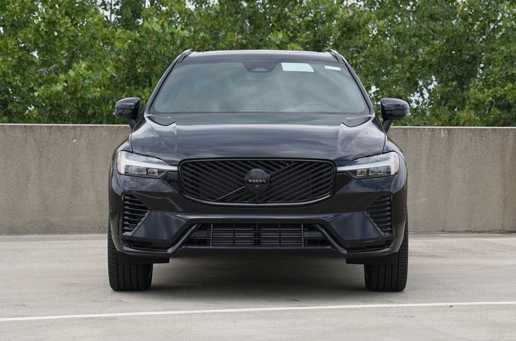 New 2026 Volvo XC60 plug-in hybrid T8 Ultra Black Edition SUV