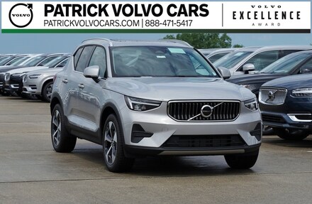 2025 Volvo XC40 B5 Core Bright Theme SUV