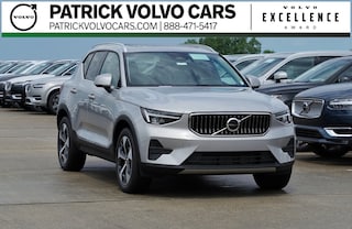 2025 Volvo XC40 B5 Core Bright Theme SUV