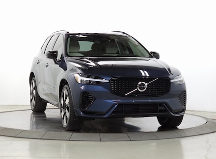 2024 Volvo XC60 plug-in hybrid T8 Plus Dark SUV