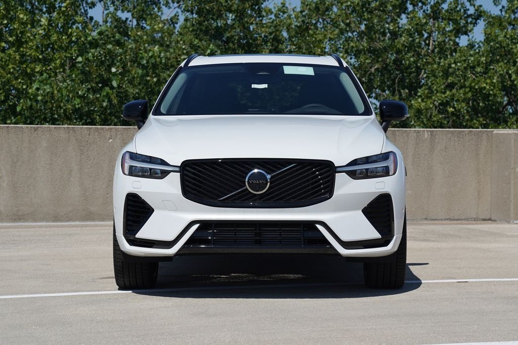 New 2026 Volvo XC60 plug-in hybrid T8 Ultra SUV