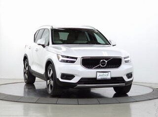 2021 Volvo XC40 T5 Momentum SUV
