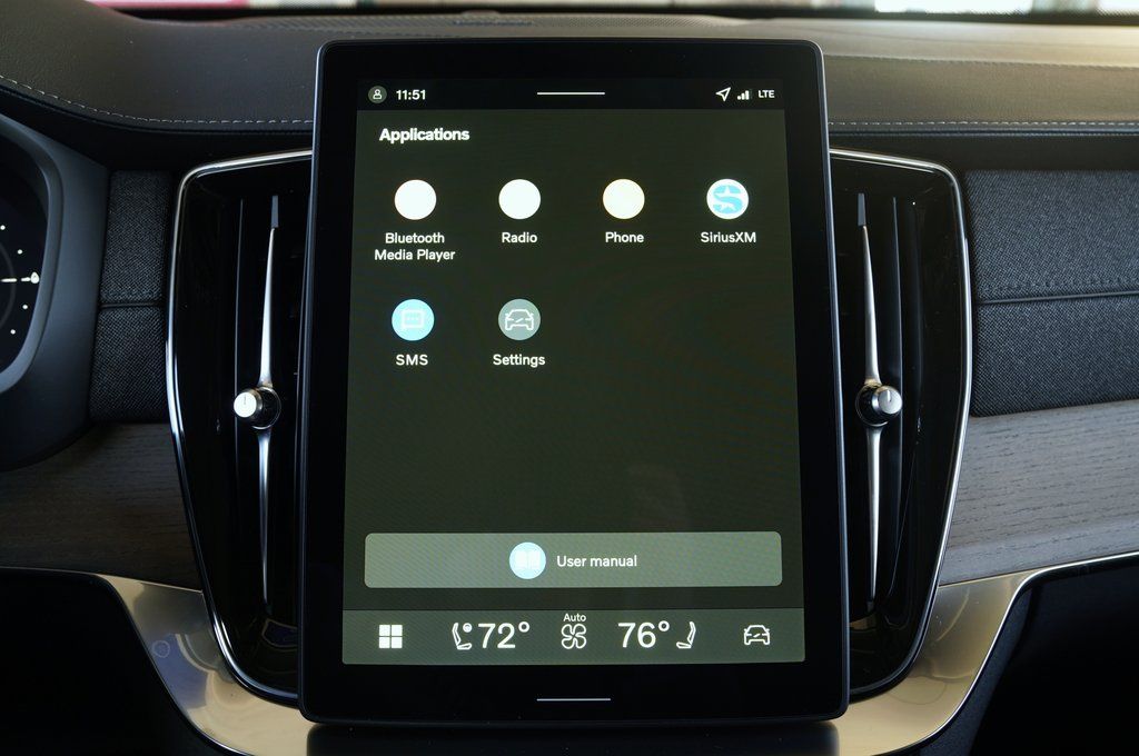 2026 Volvo XC90 Plus - Photo 16