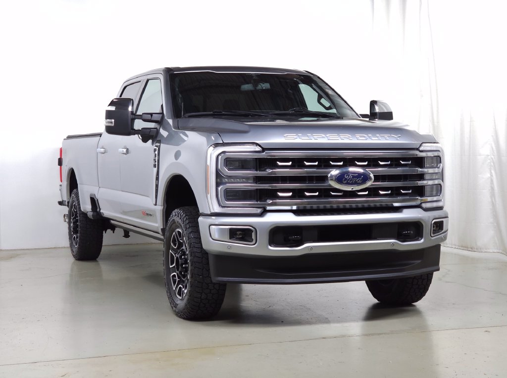 2023 Ford F-350 Platinum Truck Crew Cab