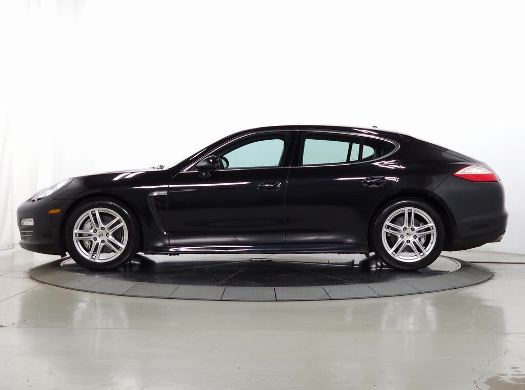2011 Porsche Panamera 4S photo 3