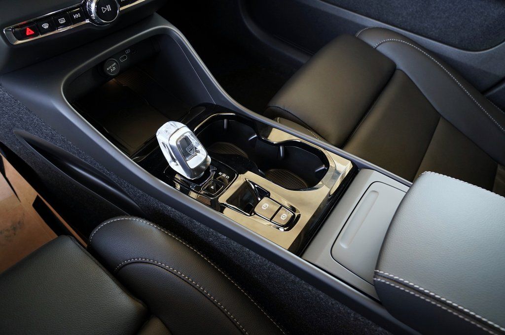 2026 Volvo XC40 Ultra - Photo 24