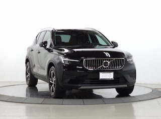2025 Volvo XC40 B5 Core Bright Theme SUV