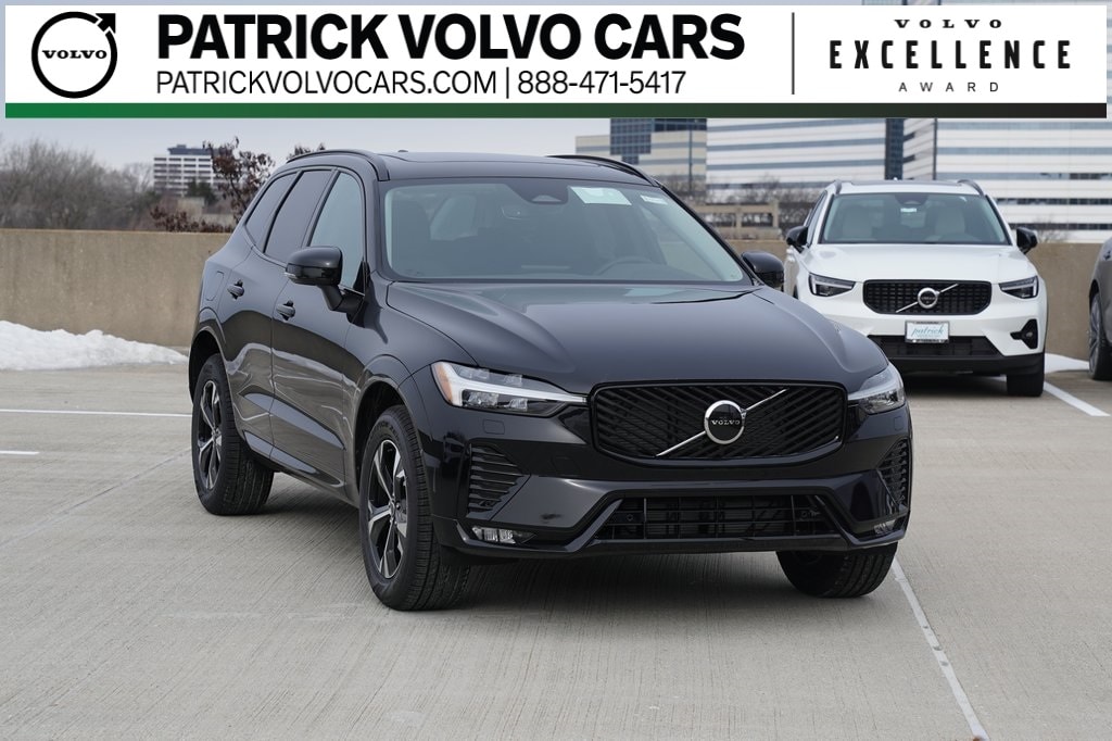 2026 Volvo XC60 Core's photo