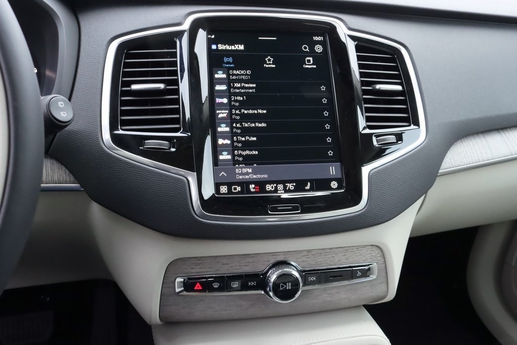 2024 Volvo XC90 plug-in hybrid T8 Plus 6-Seater 13