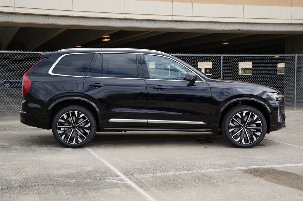 2026 Volvo XC90 photo 2