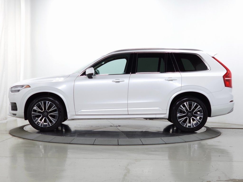 2022 Volvo XC90 T5 AWD Momentum 7 Seater 4