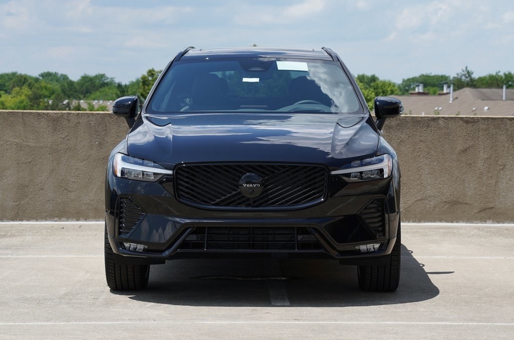 New 2026 Volvo XC60 B5 Ultra Black Edition SUV