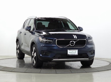 2021 Volvo XC40 T5 Momentum SUV
