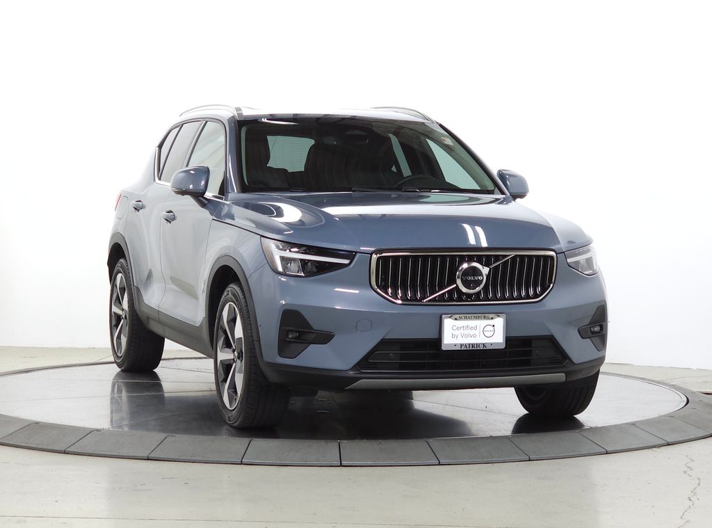 2023 Volvo XC40 B5 Ultimate Bright AWD's photo