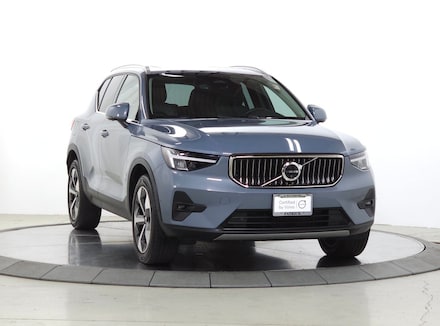 2023 Volvo XC40 B5 AWD Ultimate Bright SUV