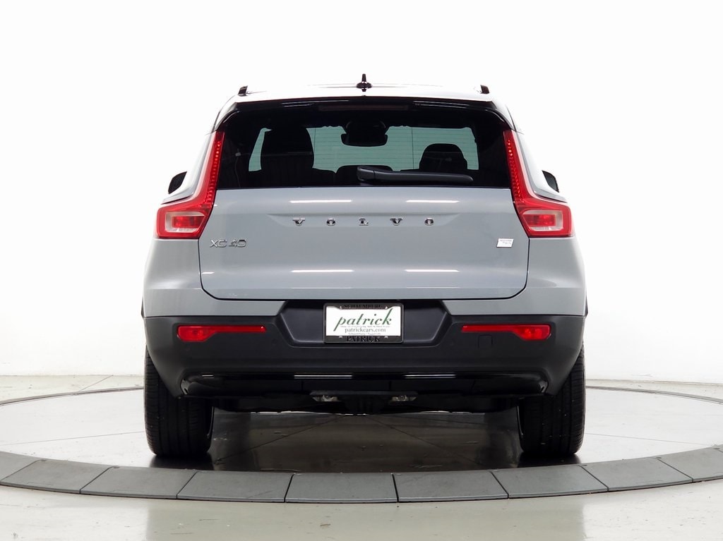 2024 Volvo XC40 Recharge Pure Electric Twin Ultimate 8