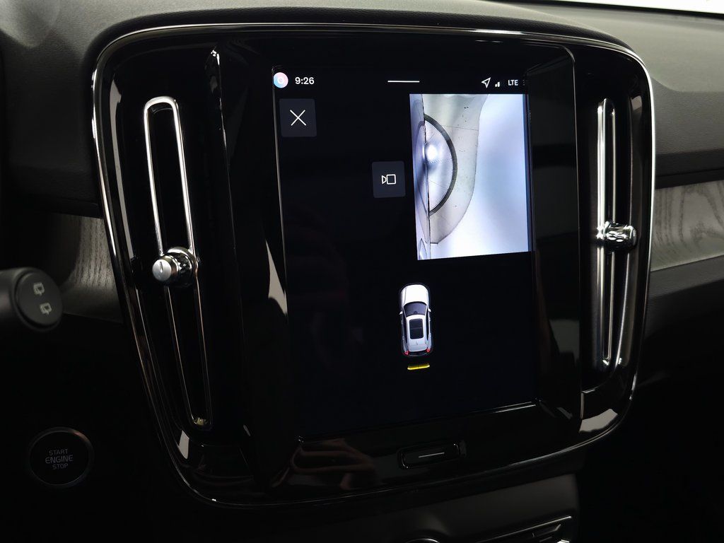 2026 Volvo XC40 Plus - Photo 23