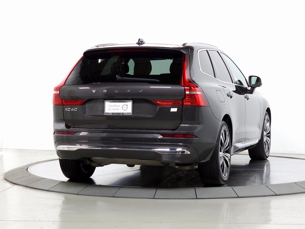 2022 Volvo XC60 Recharge Plug-In Hybrid eAWD Inscription 11