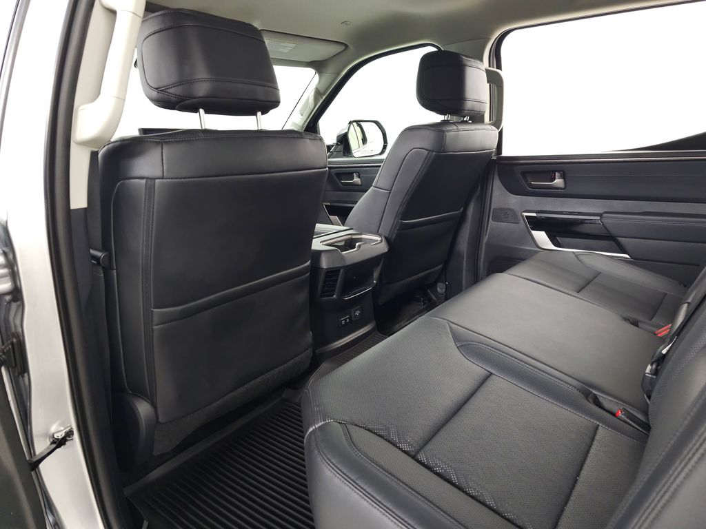 2024 Toyota Tundra Limited - Photo 32