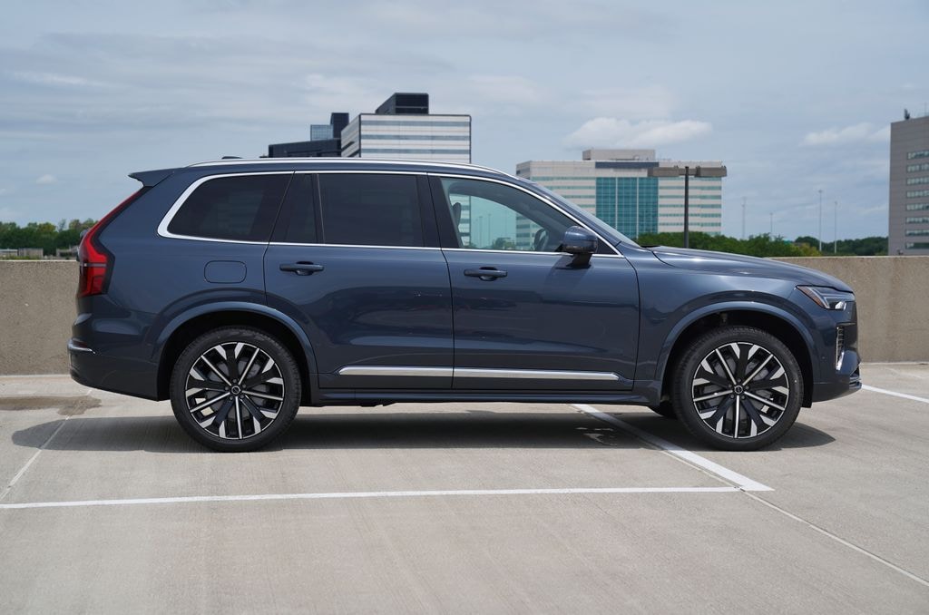 New 2026 Volvo XC90 plug-in hybrid T8 Plus 7-Seater SUV