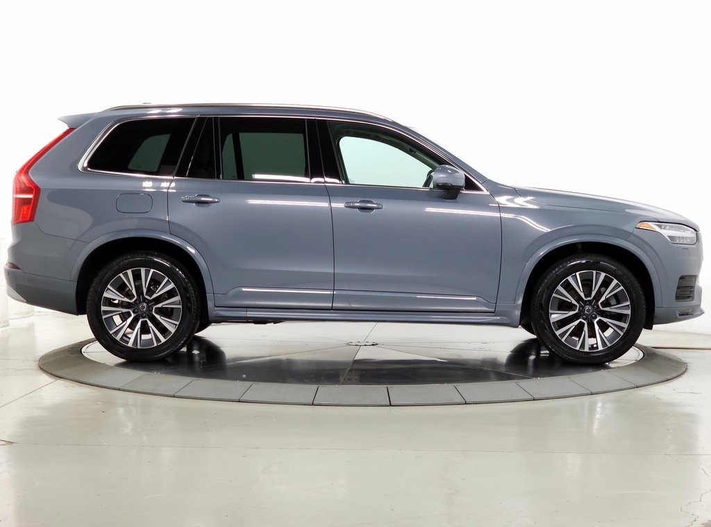 2022 Volvo XC90 T6 AWD Momentum 7 Seater 13