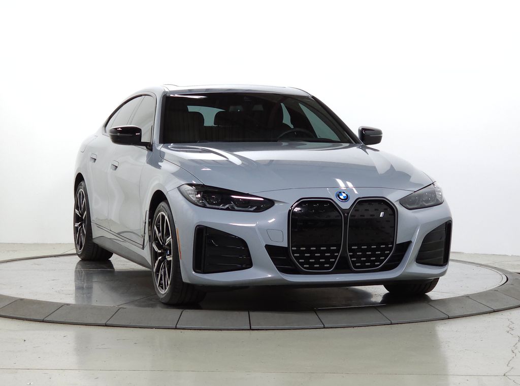 2024 BMW i4 xDrive40's photo