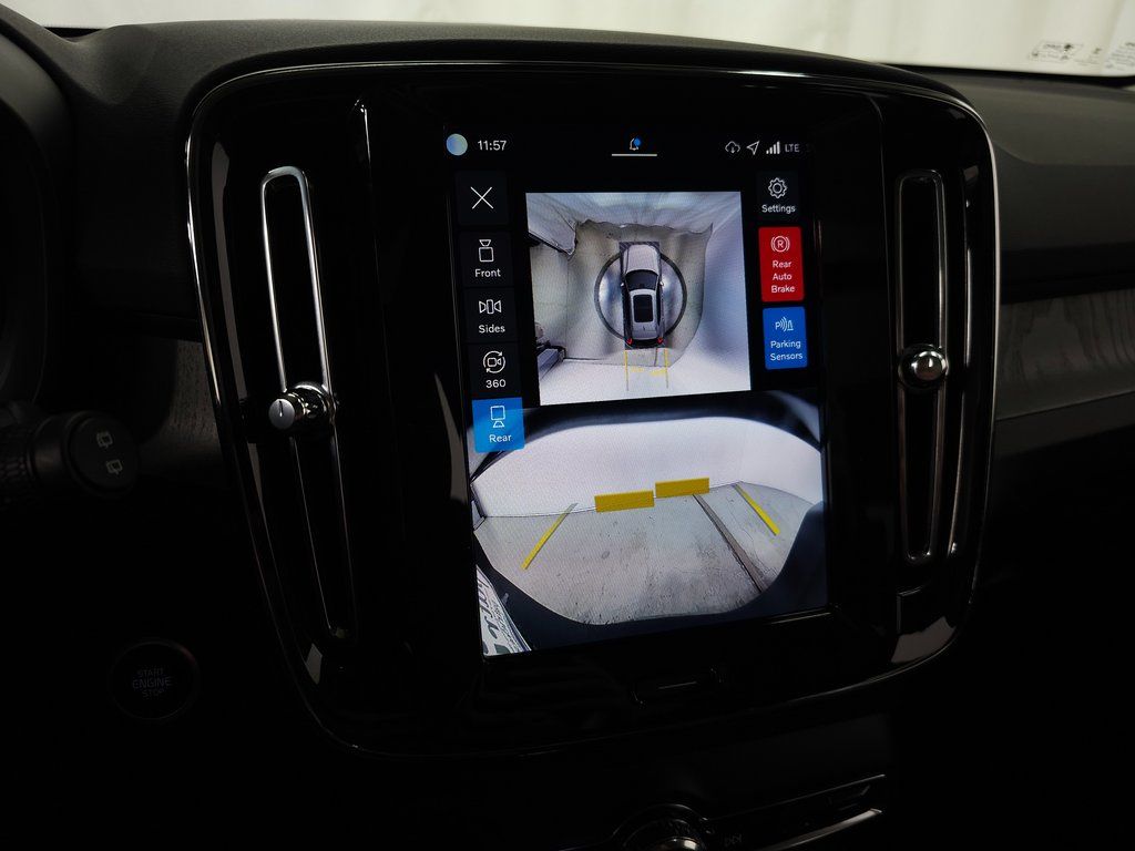 2026 Volvo XC40 Ultra - Photo 23