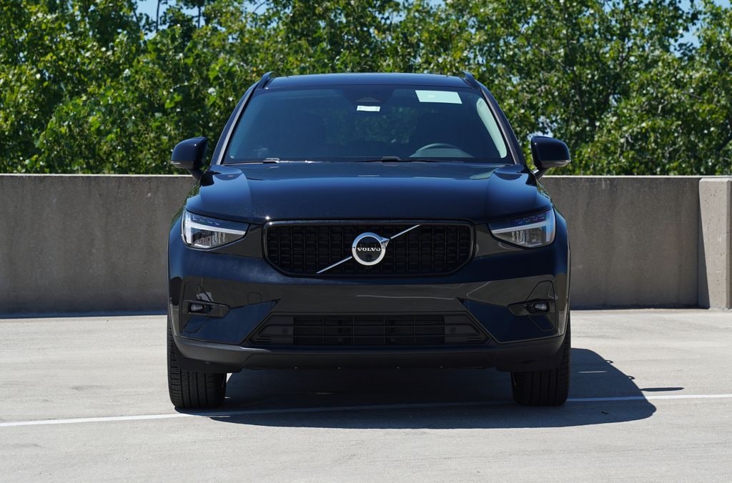 New 2026 Volvo XC40 B5 Plus SUV