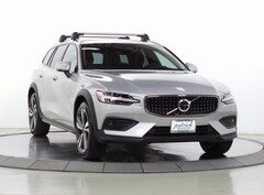 2025 Volvo V60 Cross Country B5 Plus Wagon for Sale in Schaumburg, IL at Patrick Volvo Cars