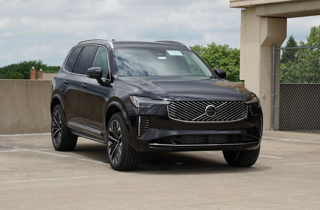 2026 Volvo XC90 T8 Recharge Ultra Bright 4WD's photo