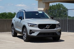 2026 Volvo XC40 B5 Plus AWD SUV for Sale in Schaumburg, IL at Patrick Volvo Cars