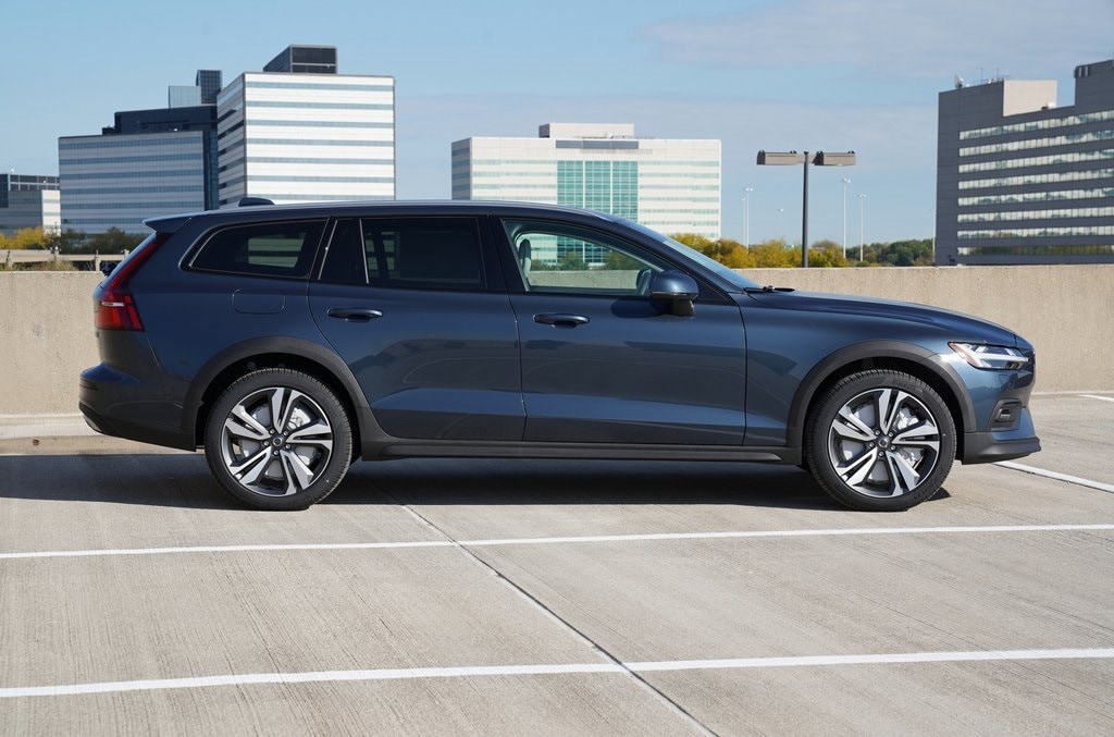 New 2026 Volvo V60 Cross Country B5 Plus Wagon
