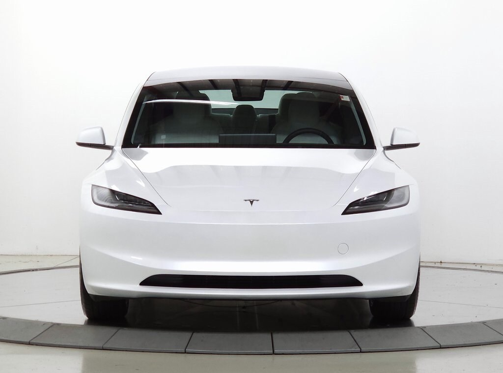 2025 Tesla Model 3 Long Range photo 2