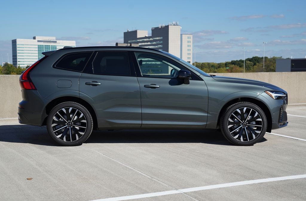 New 2026 Volvo XC60 B5 Ultra SUV