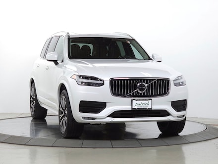 2020 Volvo XC90 T5 Momentum 7 Passenger SUV