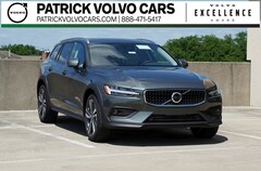 2026 Volvo V60 Cross Country B5 Plus Wagon for Sale in Schaumburg, IL at Patrick Volvo Cars