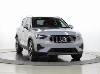 2025 Volvo XC40 B5 Core Bright Theme SUV