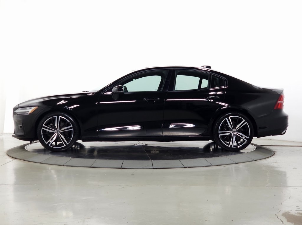 2022 Volvo S60 B5 AWD R-Design 5